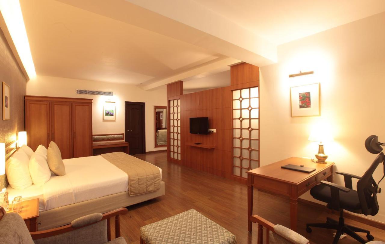 Monsoon Empress Kochi Hotel Екстериор снимка