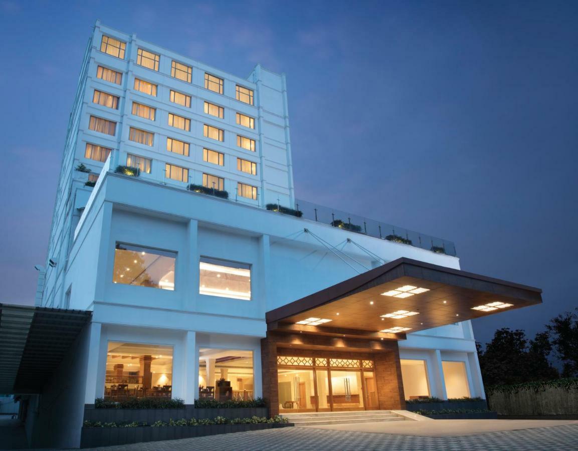 Monsoon Empress Kochi Hotel Екстериор снимка